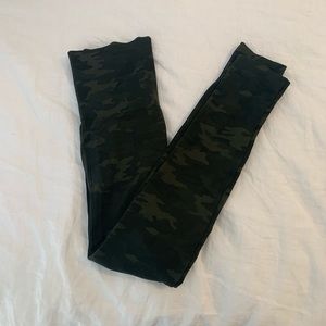 SPANX leggings, size S. Great condition